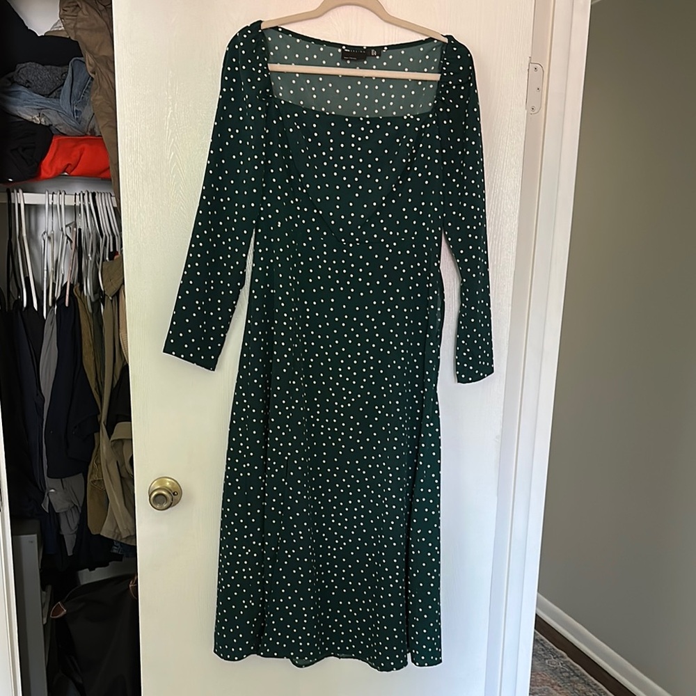 Elegant Green Polka Dot Dress